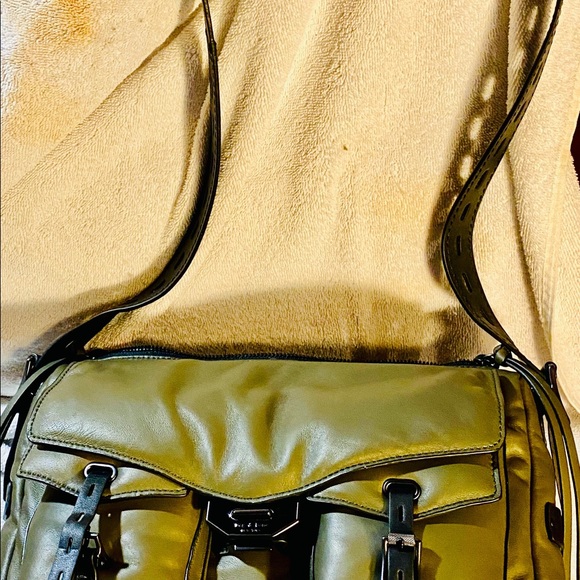 Purse - Picture 2 of 8